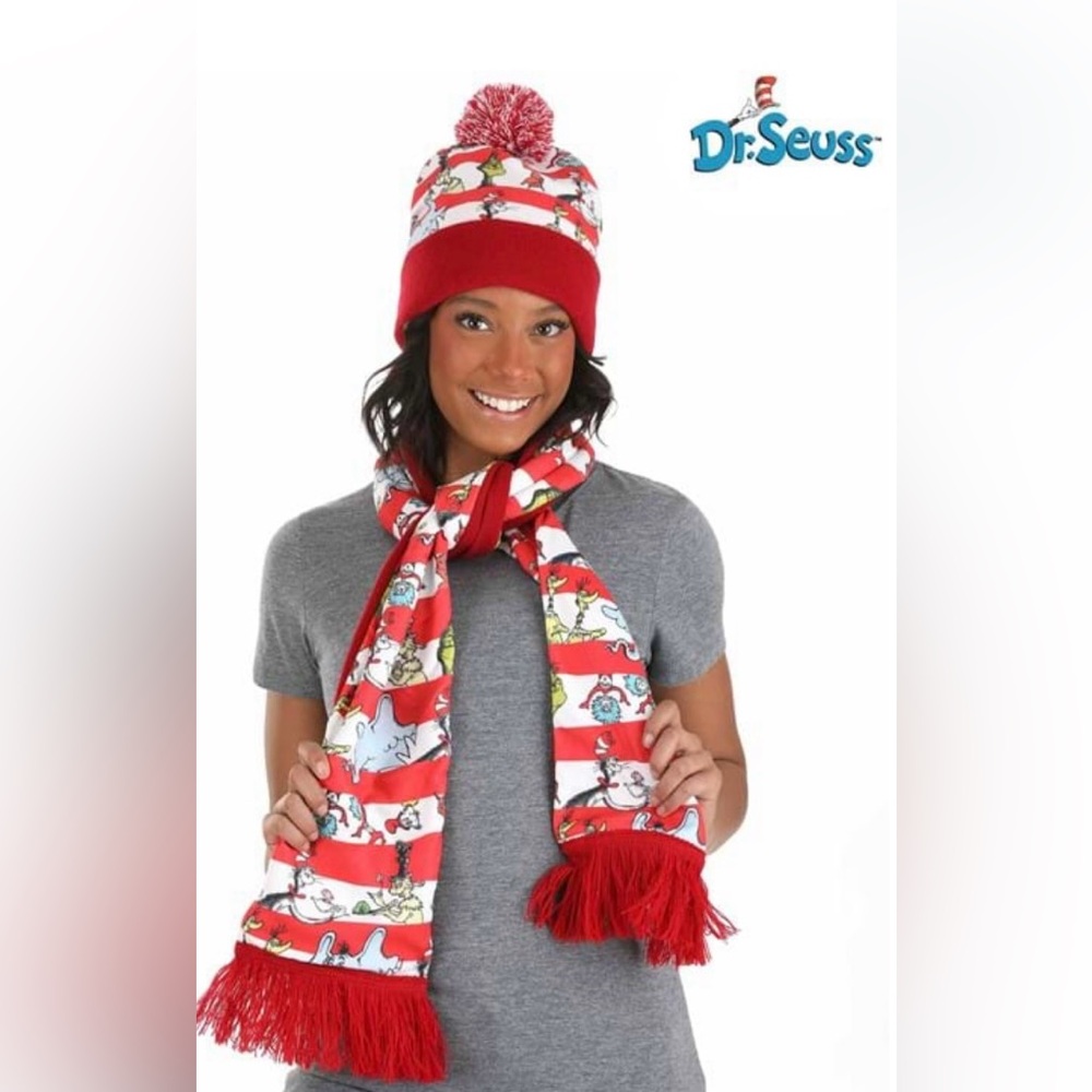 NWT Elope Dr Seuss winter hat and scarf